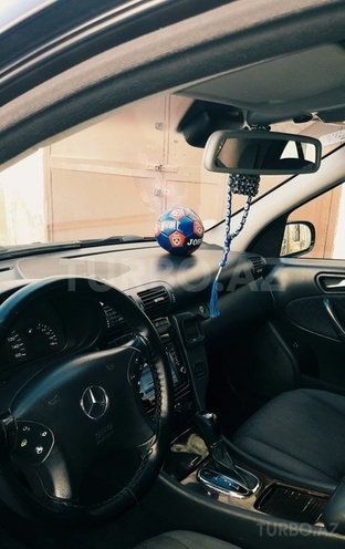 Mercedes C 200 2001, 240,000 km - 2.0 l - Bakı