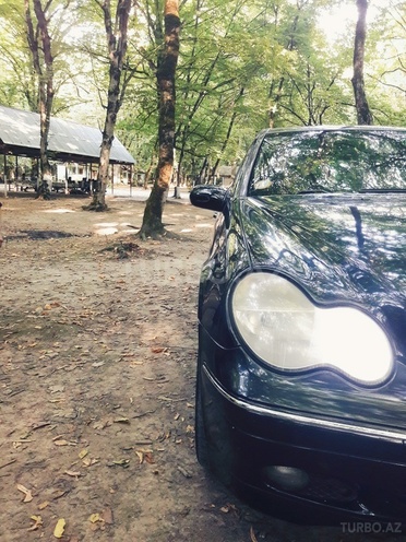 Mercedes C 200 2001, 240,000 km - 2.0 l - Bakı