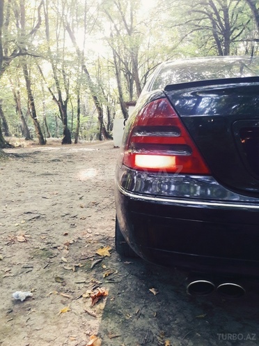 Mercedes C 200 2001, 240,000 km - 2.0 l - Bakı