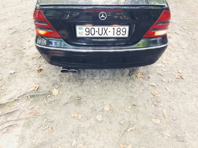 Mercedes C 200 2001, 240,000 km - 2.0 l - Bakı