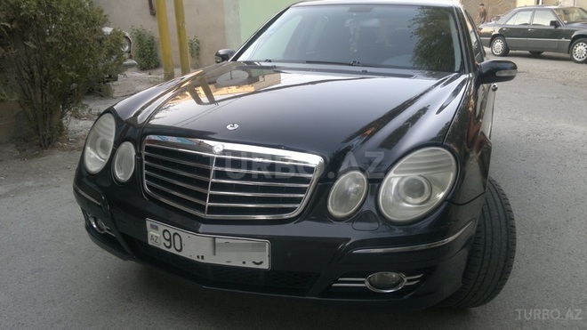 Mercedes E 320 2003, 215,000 km - 3.2 л - Xırdalan