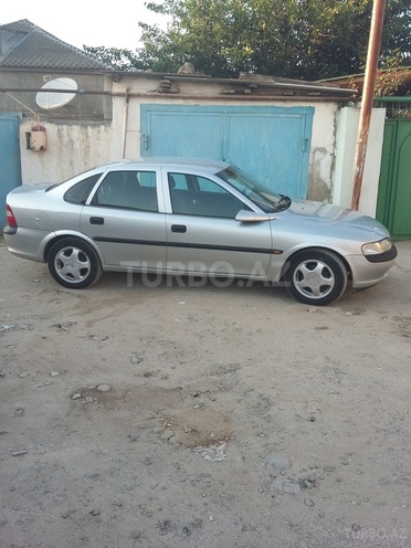Opel Vectra 1998, 320,000 km - 1.6 л - Sumqayıt