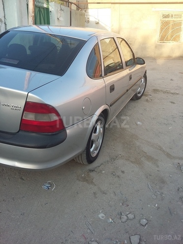 Opel Vectra 1998, 320,000 km - 1.6 л - Sumqayıt