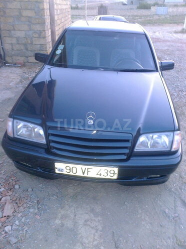 Mercedes C 220 2000, 32,000 km - 2.2 л - Bakı