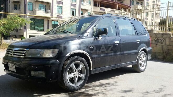 Mitsubishi Chariot 2000, 200,000 km - 2.4 l - Bakı
