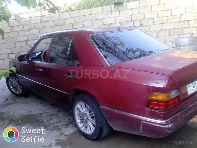 Mercedes E 250 1991, 180,000 km - 0.3 l - İmişli