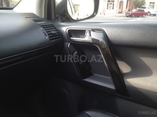 Toyota Prado 2010, 133,500 km - 2.7 l - Bakı