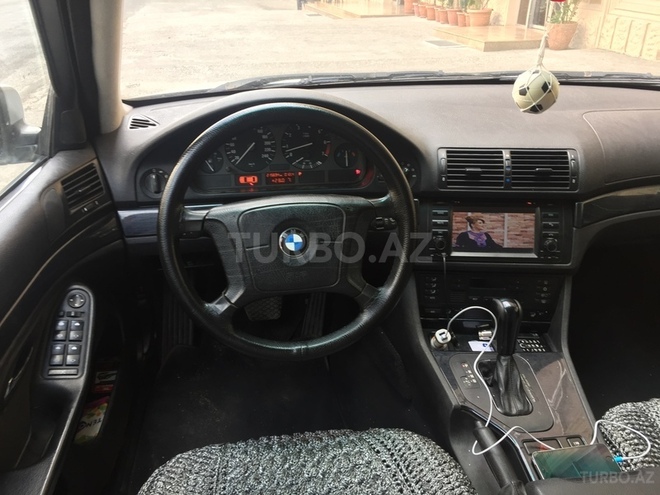 BMW 528 1998, 215,000 km - 2.8 l - Bakı