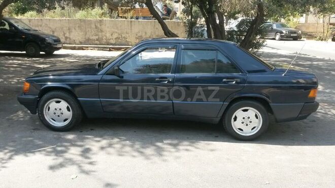 Mercedes 190 1991, 220,000 km - 1.8 л - Sumqayıt