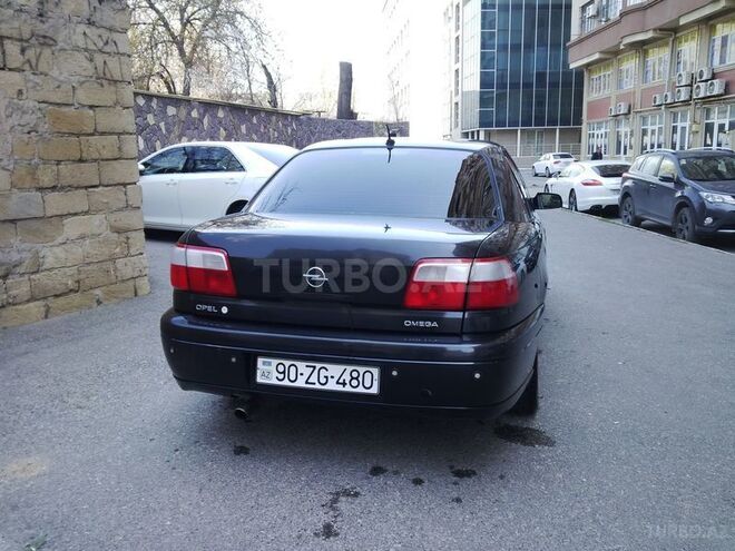 Opel Omega 2001, 315,830 km - 2.2 l - Bakı