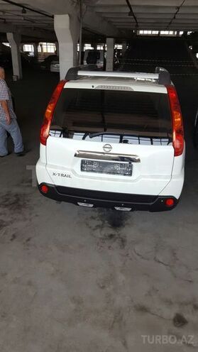Nissan X-Trail 2009, 135,000 km - 2.5 l - Bakı