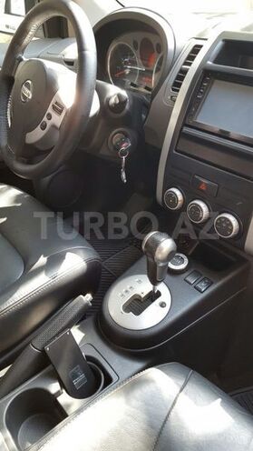 Nissan X-Trail 2009, 135,000 km - 2.5 l - Bakı