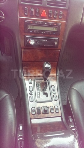 Mercedes E 300 1998, 230,000 km - 3.0 l - Bakı