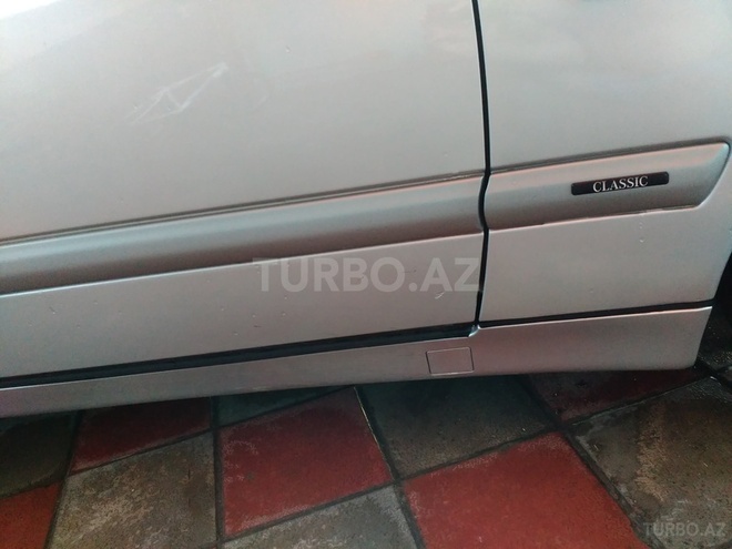 Mercedes E 220 1999, 258,000 km - 2.2 l - Şəmkir