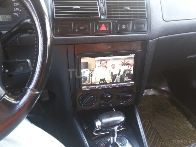 Volkswagen Golf 2001, 176,000 km - 1.8 л - Sumqayıt