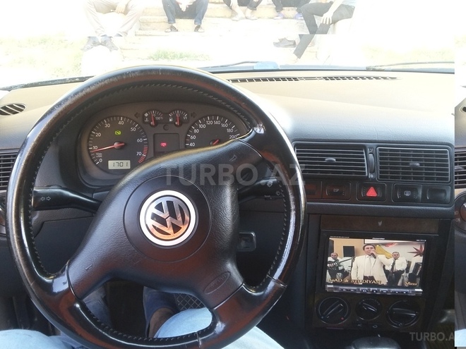 Volkswagen Golf 2001, 176,000 km - 1.8 л - Sumqayıt