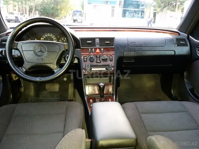 Mercedes C 180 1999, 210,000 km - 1.8 l - Bakı