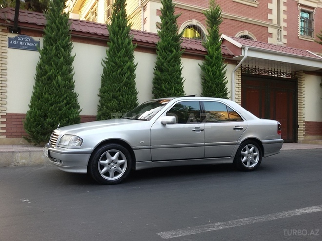 Mercedes C 180 1999, 210,000 km - 1.8 l - Bakı
