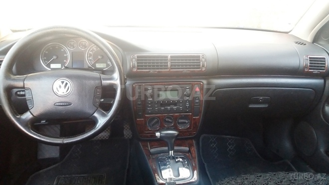 Volkswagen Passat 2002, 200,160 km - 1.8 l - Bakı