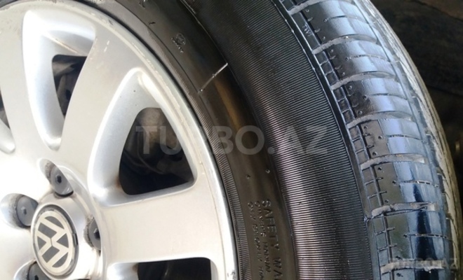 Volkswagen Passat 2002, 200,160 km - 1.8 l - Bakı