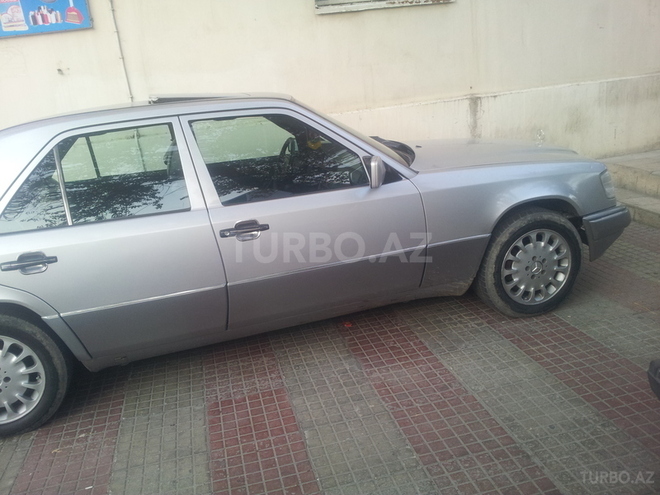 Mercedes E 280 1994, 341,000 km - 2.8 л - Bakı