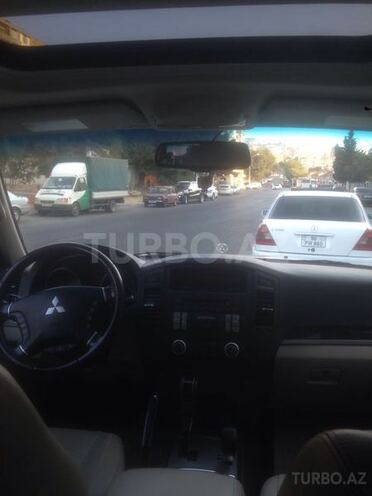 Mitsubishi Pajero 2010, 10,057 km - 3.5 l - Bakı