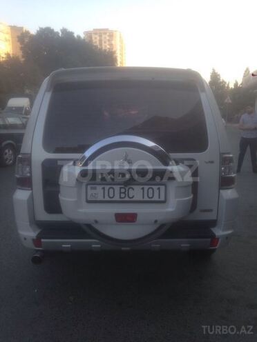 Mitsubishi Pajero 2010, 10,057 km - 3.5 l - Bakı