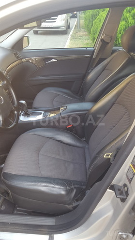 Mercedes E 220 2005, 279,903 km - 2.2 l - Bakı