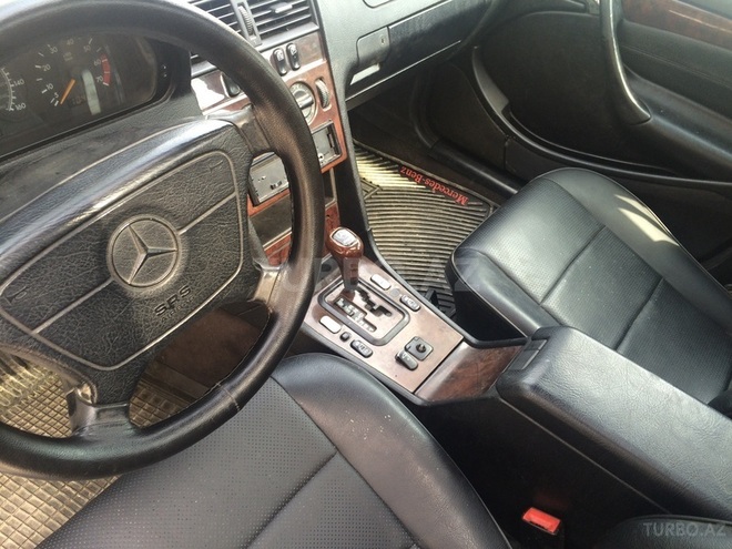 Mercedes C 230 1999, 179,041 km - 2.3 л - Bakı