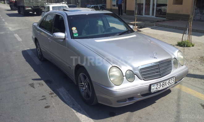 Mercedes  2001, 150,000 km - 2.2 л - Göyçay