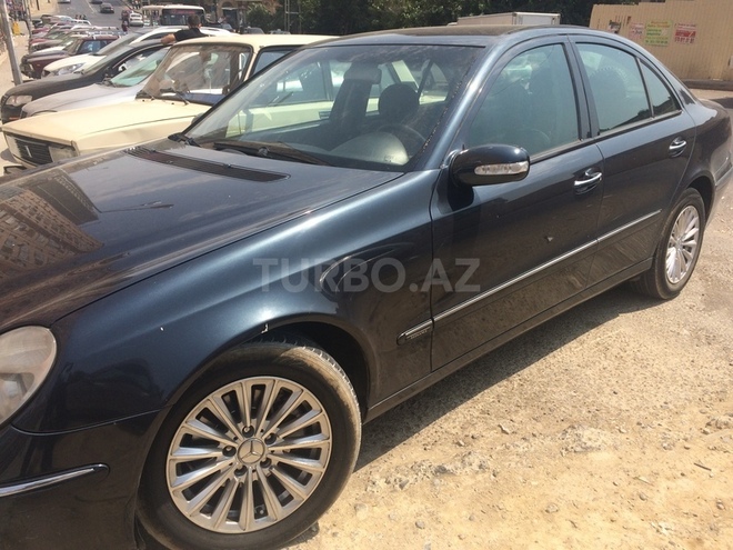 Mercedes E 220 2003, 288,000 km - 2.2 l - Bakı