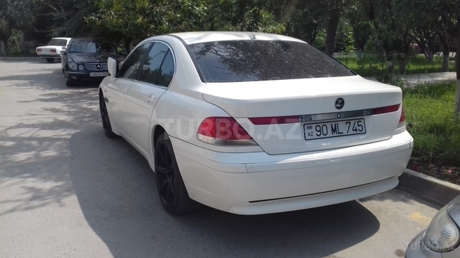 BMW 745 2001, 290,000 km - 4.4 л - Sumqayıt