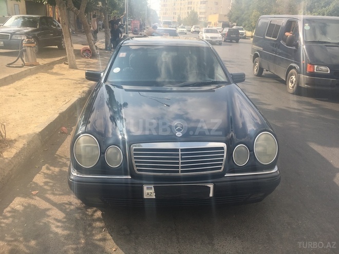 Mercedes E 230 1996, 235,763 km - 2.3 l - Bakı