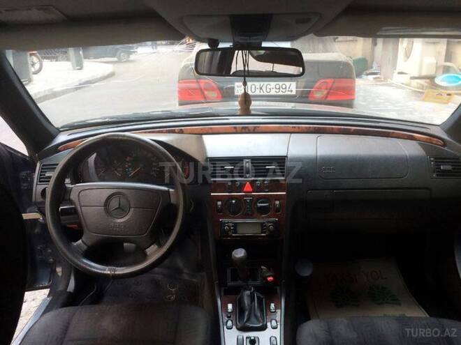 Mercedes C 220 1998, 330,000 km - 2.2 l - Bakı