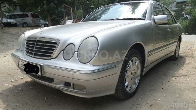 Mercedes E 280 2001, 246,000 km - 2.8 л - Bakı