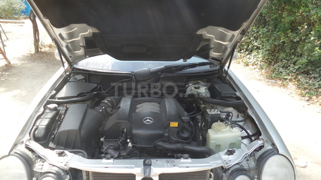 Mercedes E 280 2001, 246,000 km - 2.8 л - Bakı