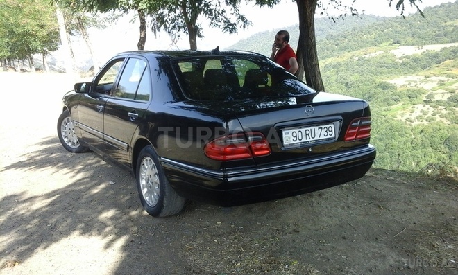 Mercedes E 230 1996, 389,465 km - 2.3 л - Bakı