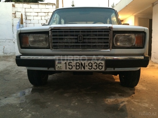 LADA (VAZ) 2107 2004, 150,000 km - 1.5 л - Salyan