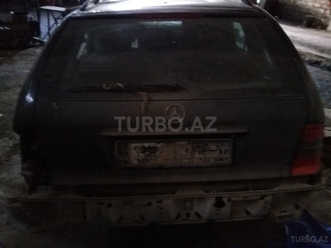 Mercedes C 180 2000, 180,000 km - 1.8 л - Ağsu