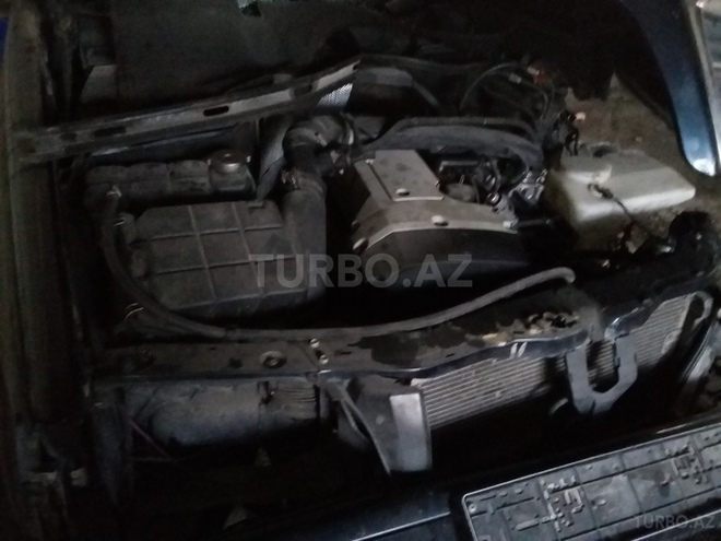 Mercedes C 180 2000, 180,000 km - 1.8 л - Ağsu