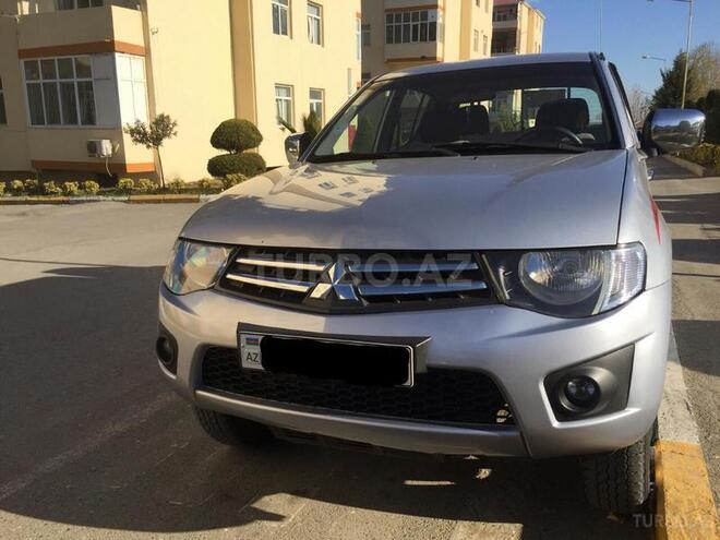 Mitsubishi L200 2013, 94,000 km - 2.5 л - Bakı