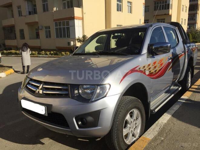 Mitsubishi L200 2013, 94,000 km - 2.5 л - Bakı