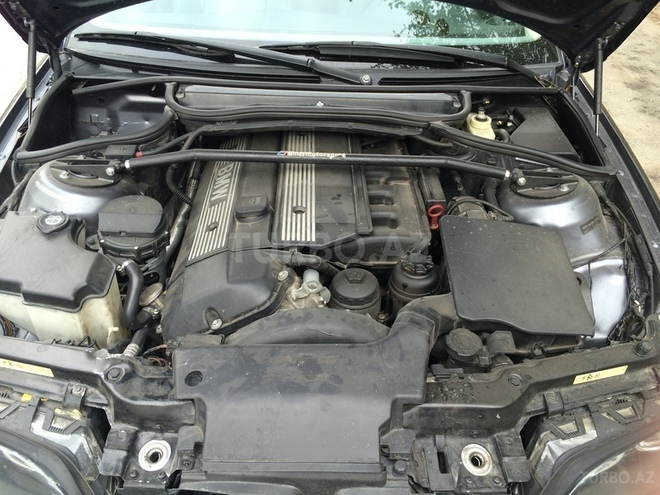 BMW 325 2002, 160,000 km - 2.5 l - Bakı