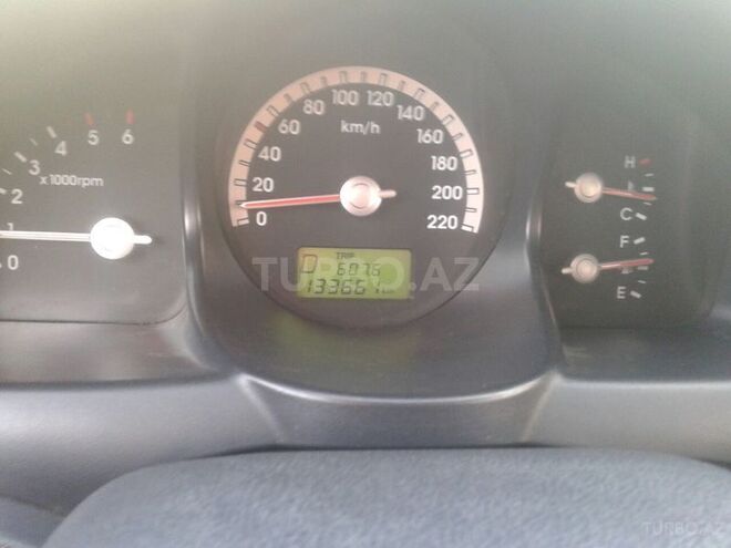 Kia Sportage 2004, 96,000 km - 2.0 l - Bakı