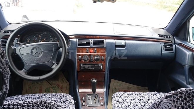 Mercedes E 230 1996, 480,000 km - 2.3 l - Bakı