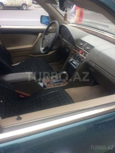 Mercedes C 200 1995, 200,000 km - 2.0 l - Bakı