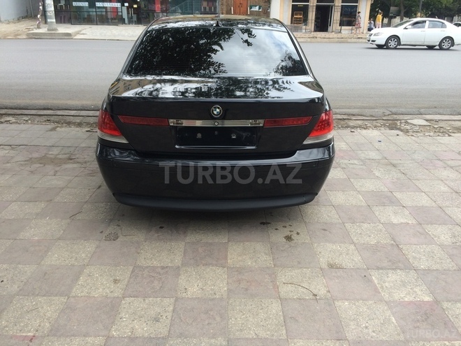 BMW 745 2002, 240,000 km - 4.4 l - Bakı