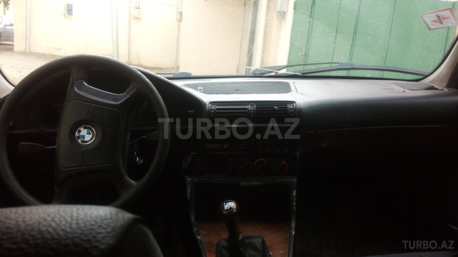 BMW 518 1995, 390,000 km - 1.8 l - Bakı