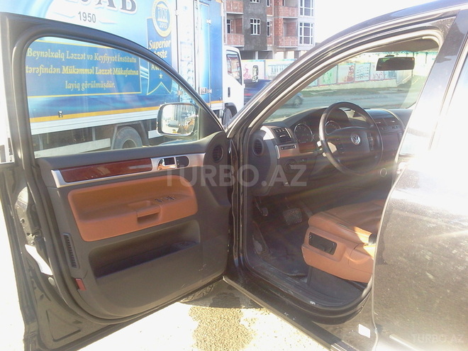 Volkswagen Touareg 2004, 185,000 km - 2.5 l - Bakı