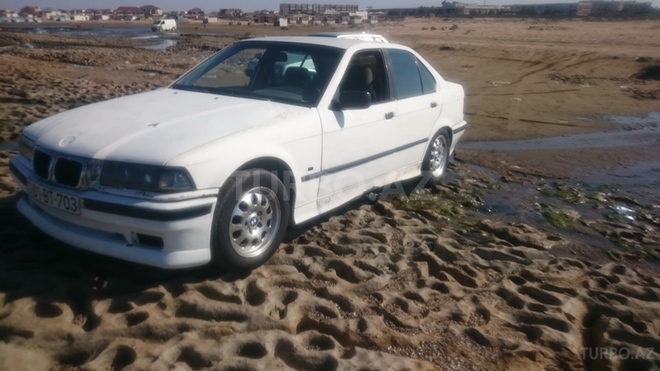 BMW 318 1992, 333,333 km - 1.8 л - Bakı